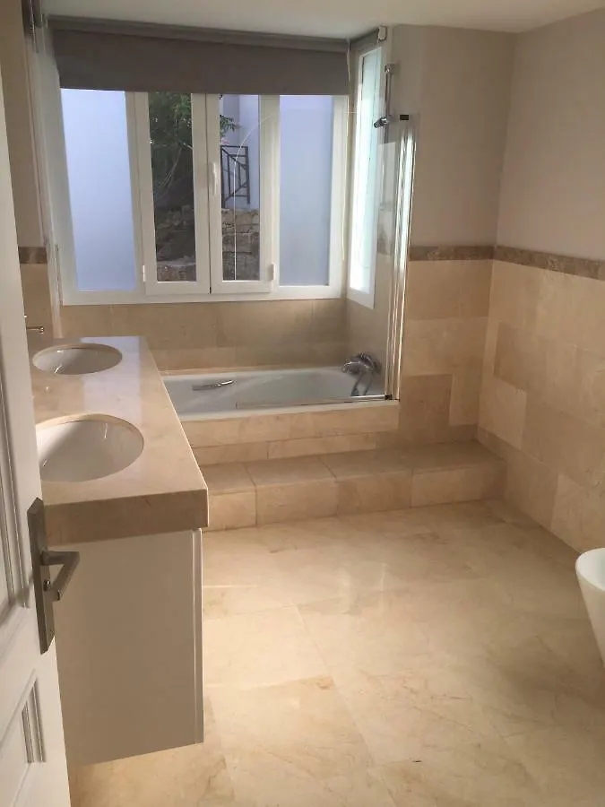 Villa Maracana Marbella Homestay