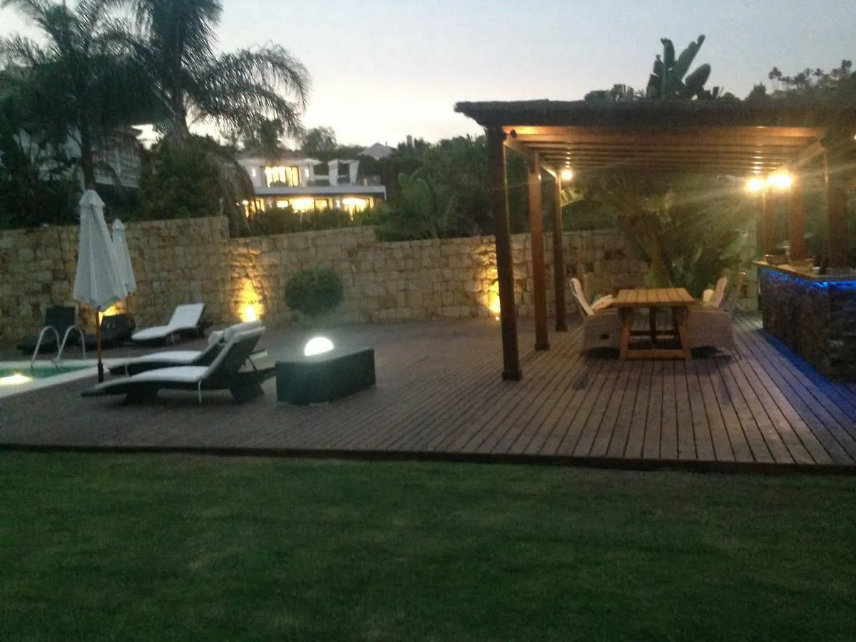 Homestay Villa Maracana Marbella